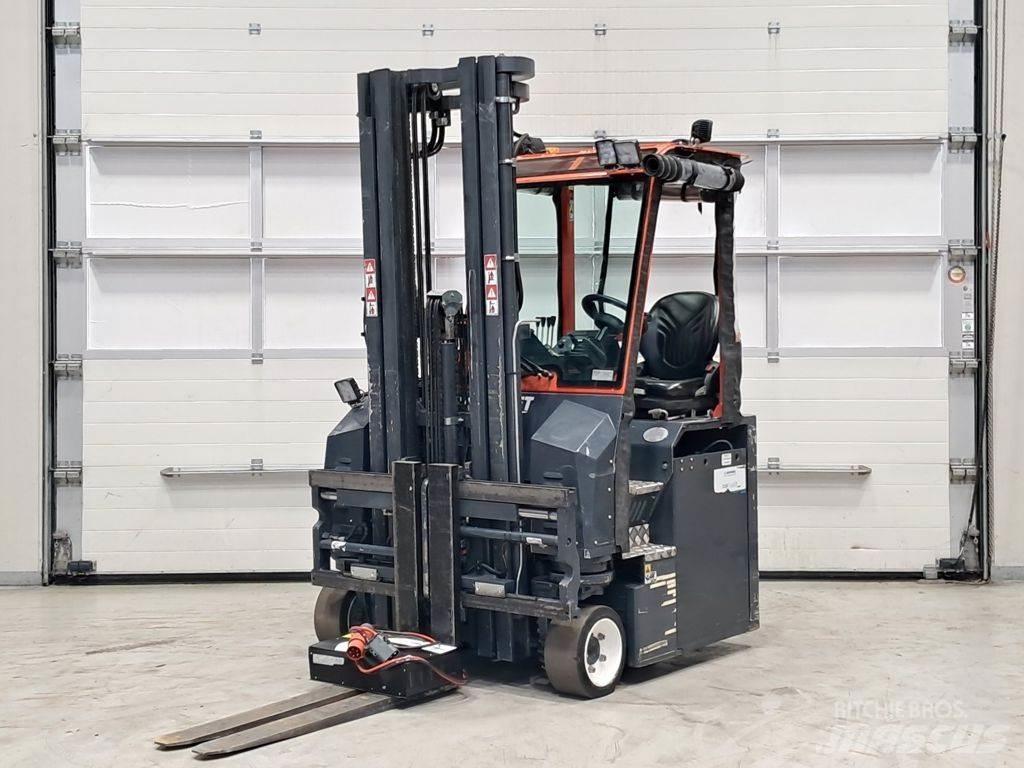 Combilift CBE2500 侧卸式铲车