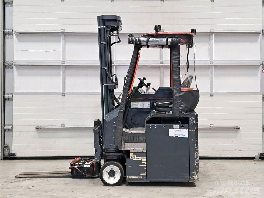 Combilift CBE2500 侧卸式铲车