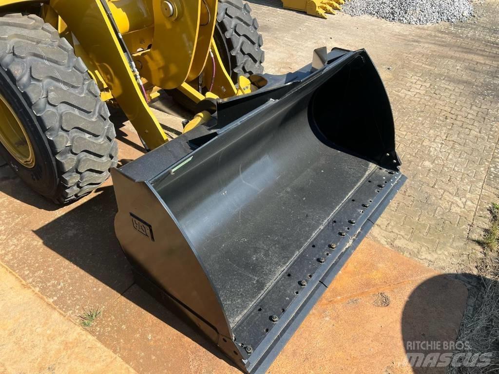 CAT 926M 轮式装载机