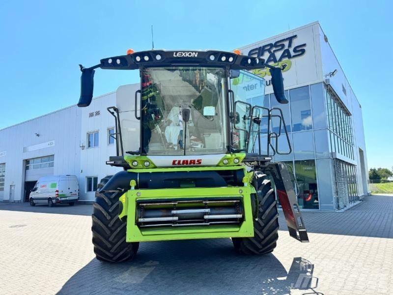 CLAAS LEXION 8600 联合收割机
