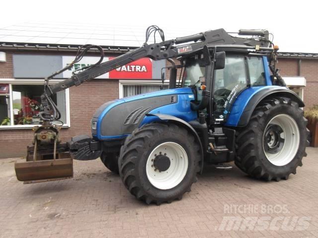 Valtra T202D 拖拉机/农用车