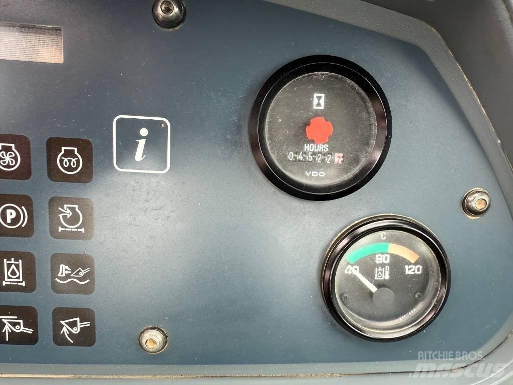 Liebherr LR 634 履带式装载机