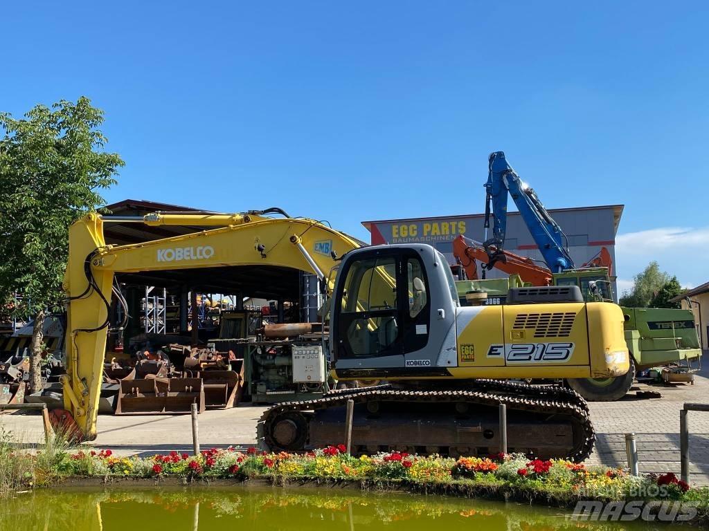 New Holland E 215 履带挖掘机