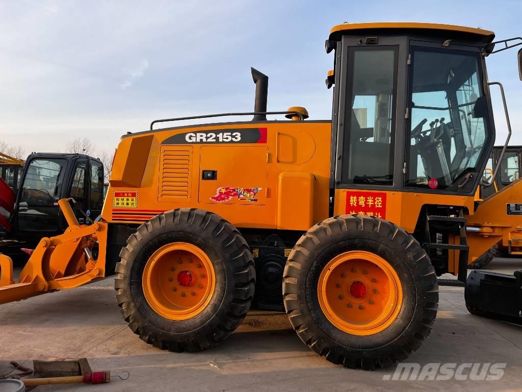 XCMG GR 2153 轮式推土机