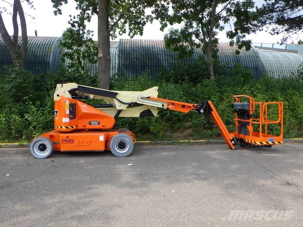 JLG E400AJPN 曲臂高空工作平台