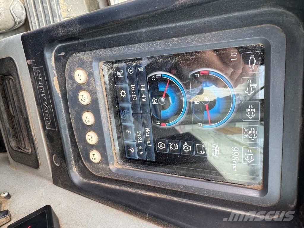 Sunward SWE90UF 中型挖掘机