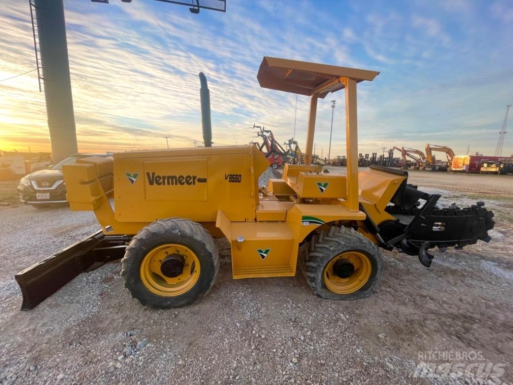 Vermeer V8550 挖沟机