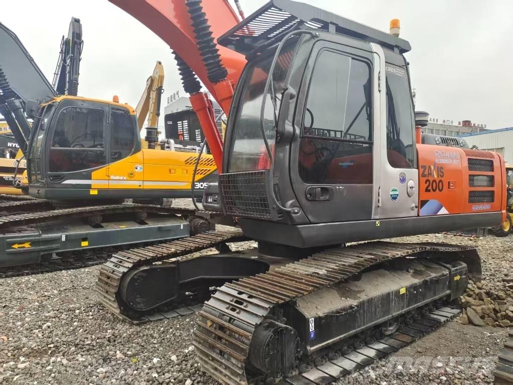 Hitachi ZX 200-3 履带挖掘机