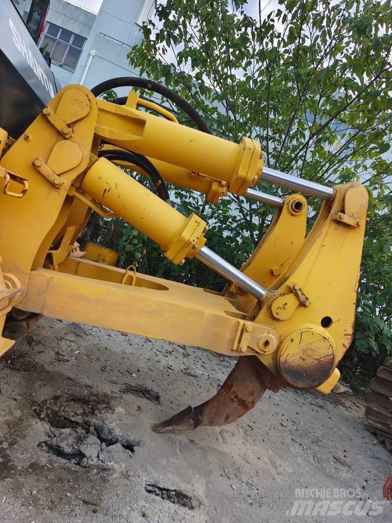 Shantui SD 32 履带式推土机