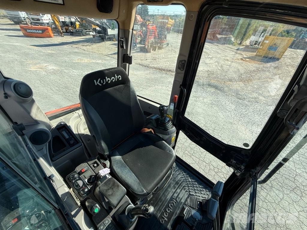 Kubota KX 060-5 小型挖掘机