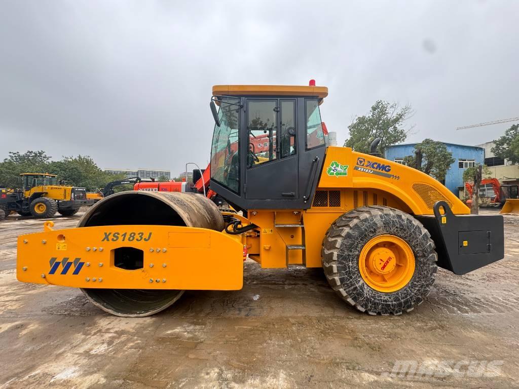 XCMG XS 183 J 单轮压路机