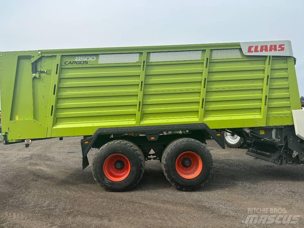 CLAAS Cargos 8500 自动装载拖车