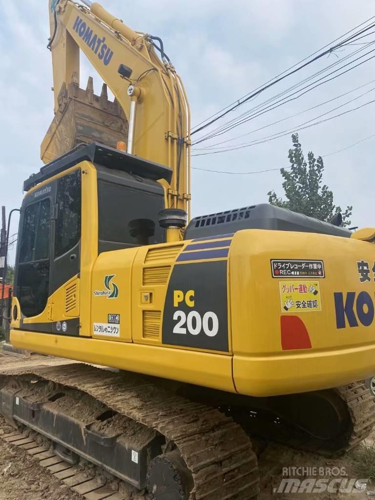 Komatsu pc200-8 履带挖掘机
