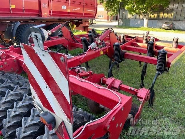 Horsch Tiger 4 AS 凿犁