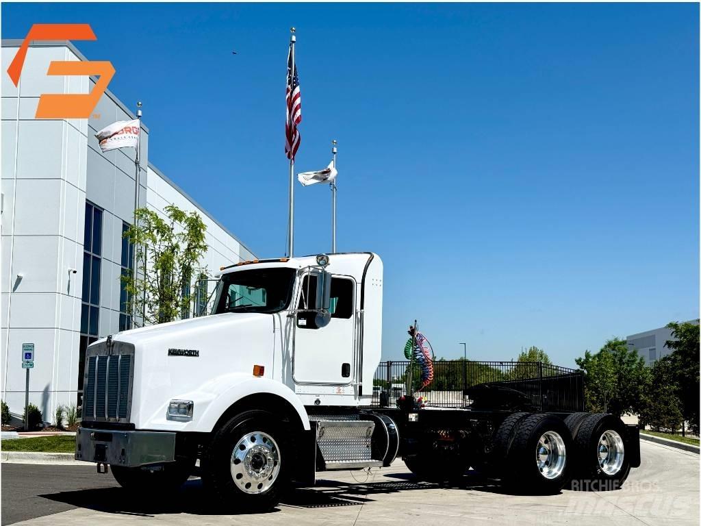 Kenworth T800 牵引车