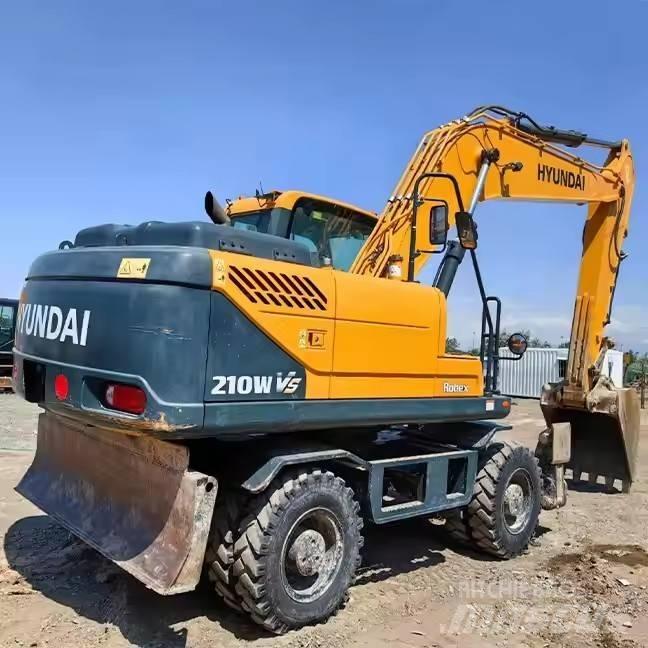 Hyundai 210WVS 轮式挖掘机