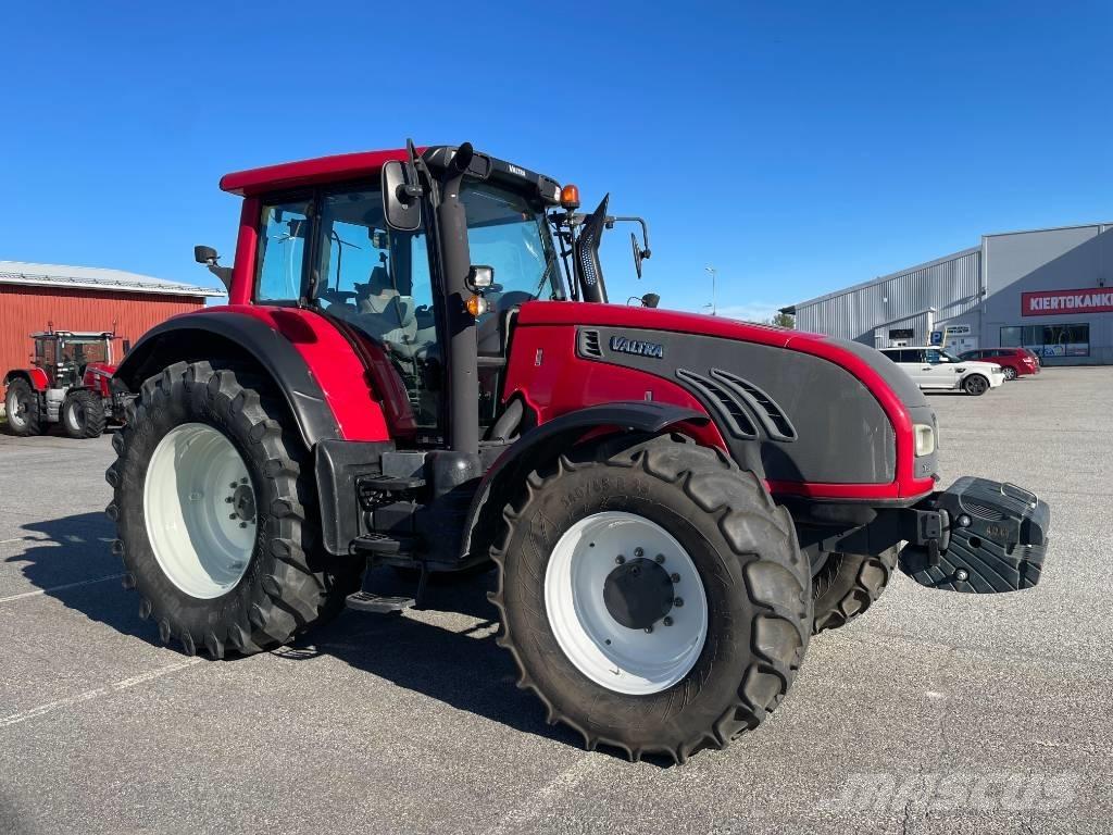 Valtra T 153 Versu 拖拉机/农用车