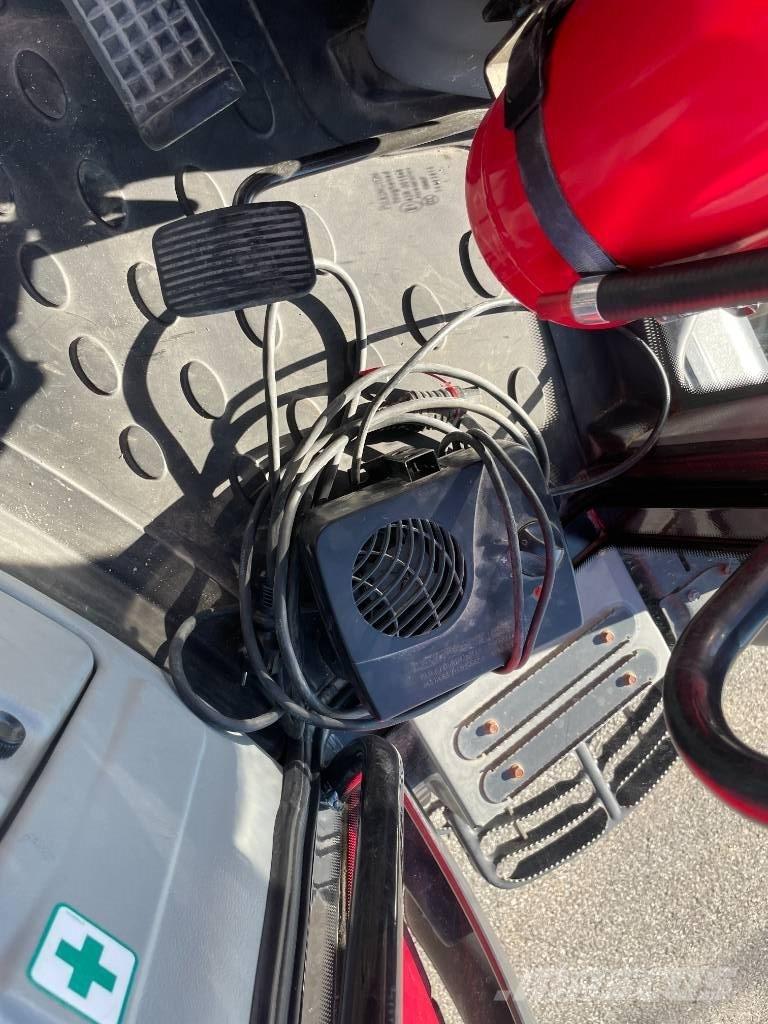 Valtra T 153 Versu 拖拉机/农用车