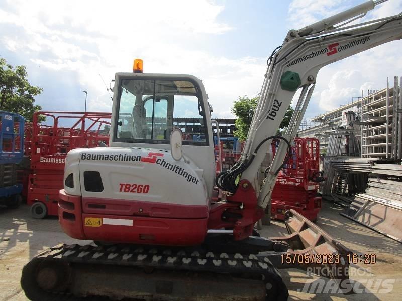 Takeuchi TB260 小型挖掘机