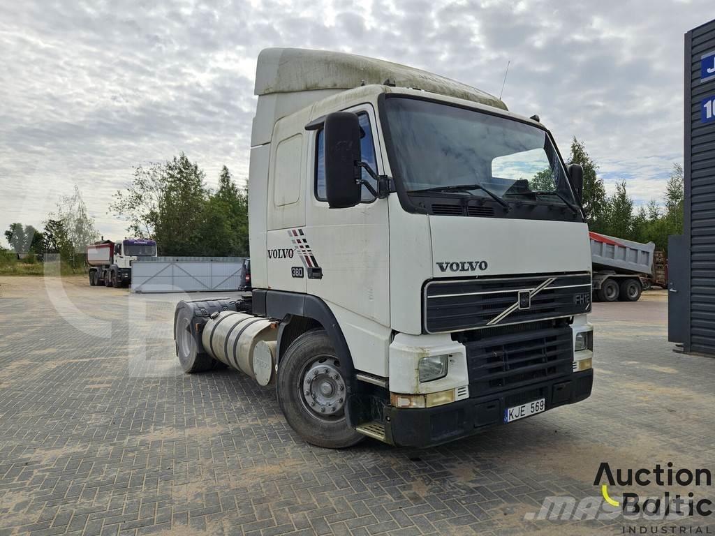 Volvo FH12 牵引车