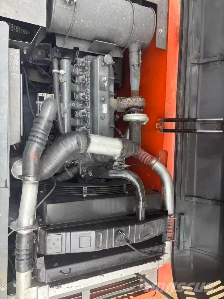 Doosan DX 225 履带挖掘机