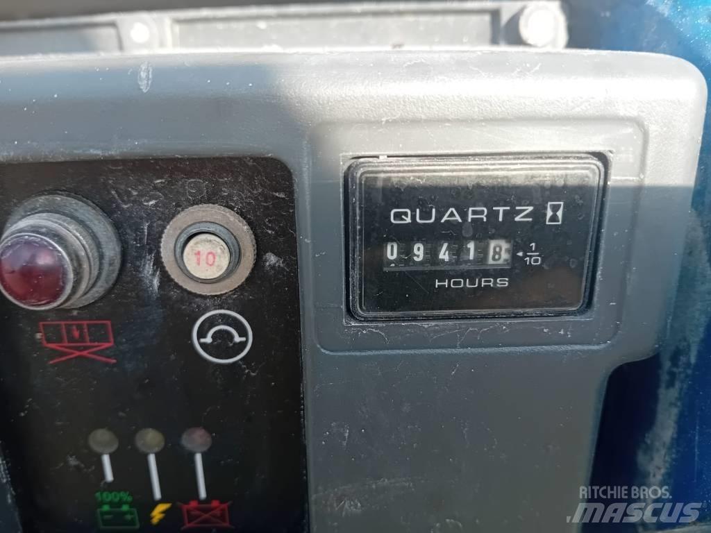 JLG 3246 ES 剪叉式升降机