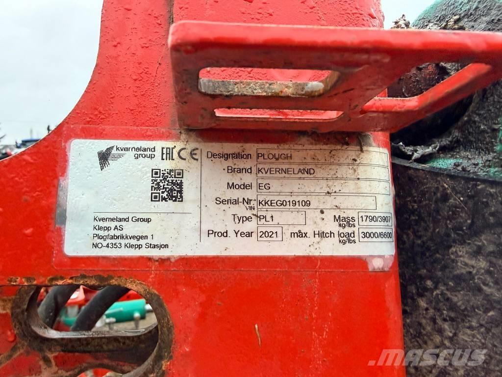 Kverneland EG85 双向犁