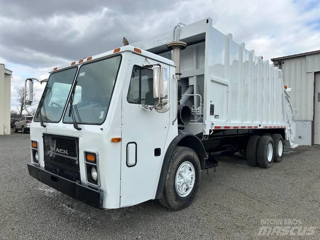 Mack LE613 垃圾车