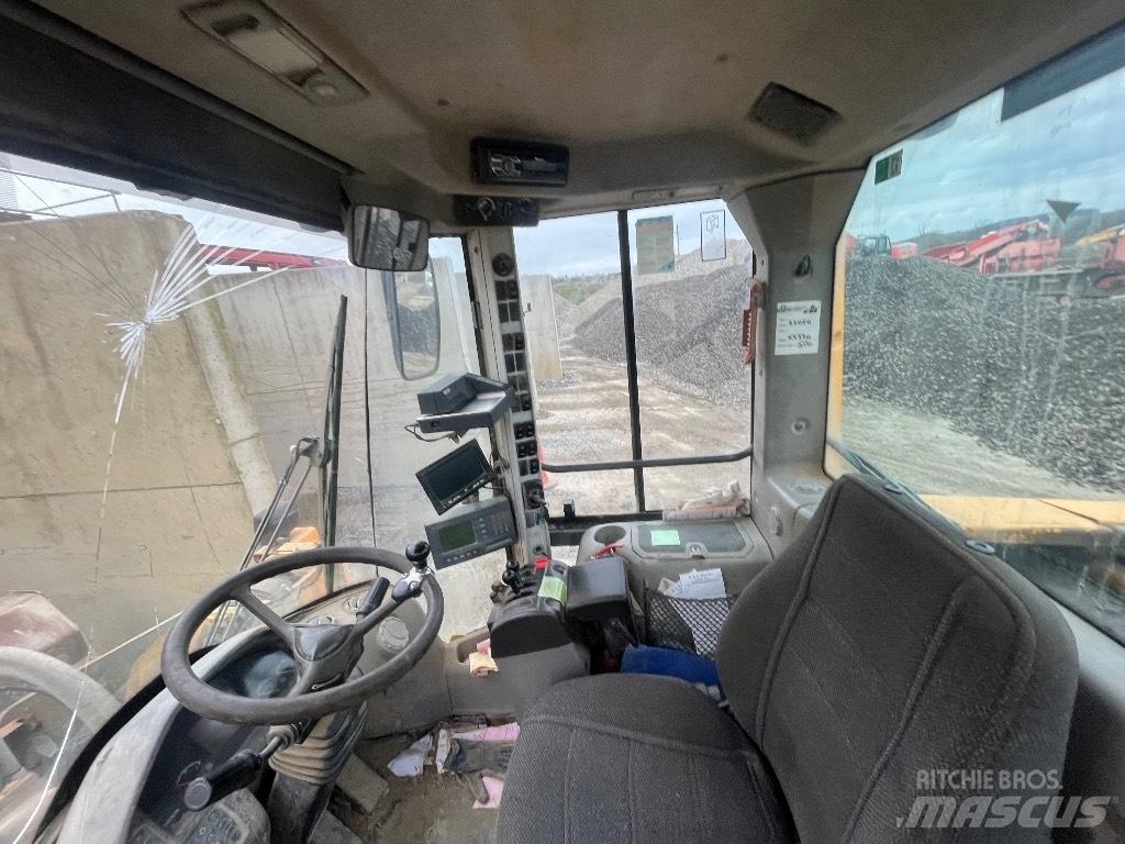 Volvo L 180 F 轮式装载机