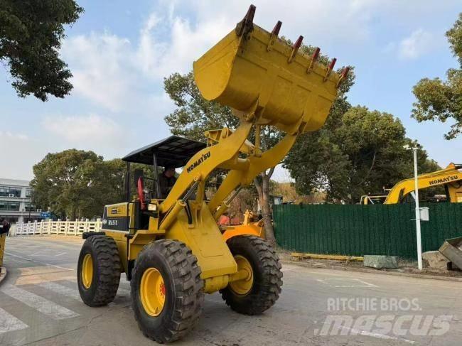 Komatsu WA 100 轮式装载机