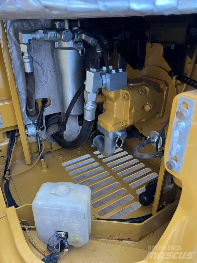 CAT CAT305.5E2 小型挖掘机