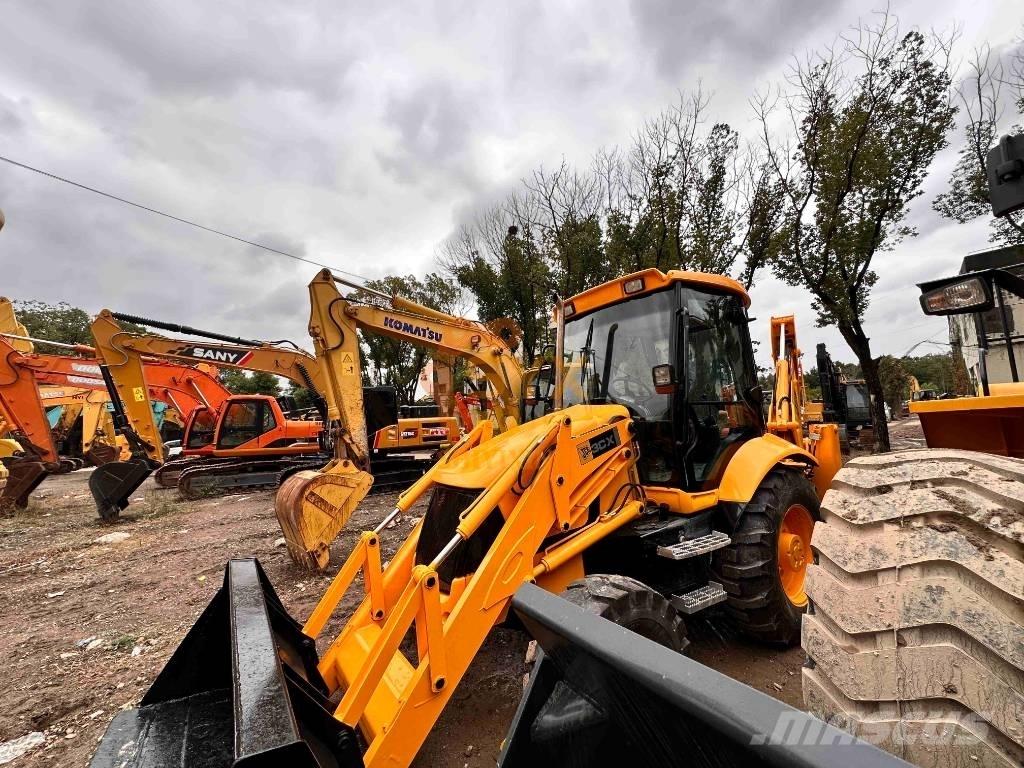 JCB 3 CX 反铲装载机