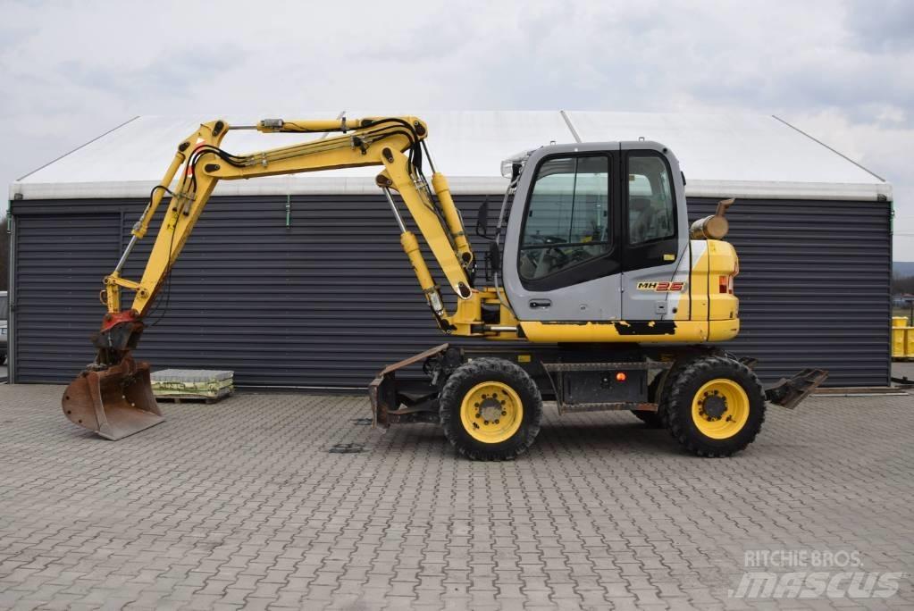 New Holland MH 2.6 轮式挖掘机