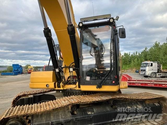 CAT 330 履带挖掘机