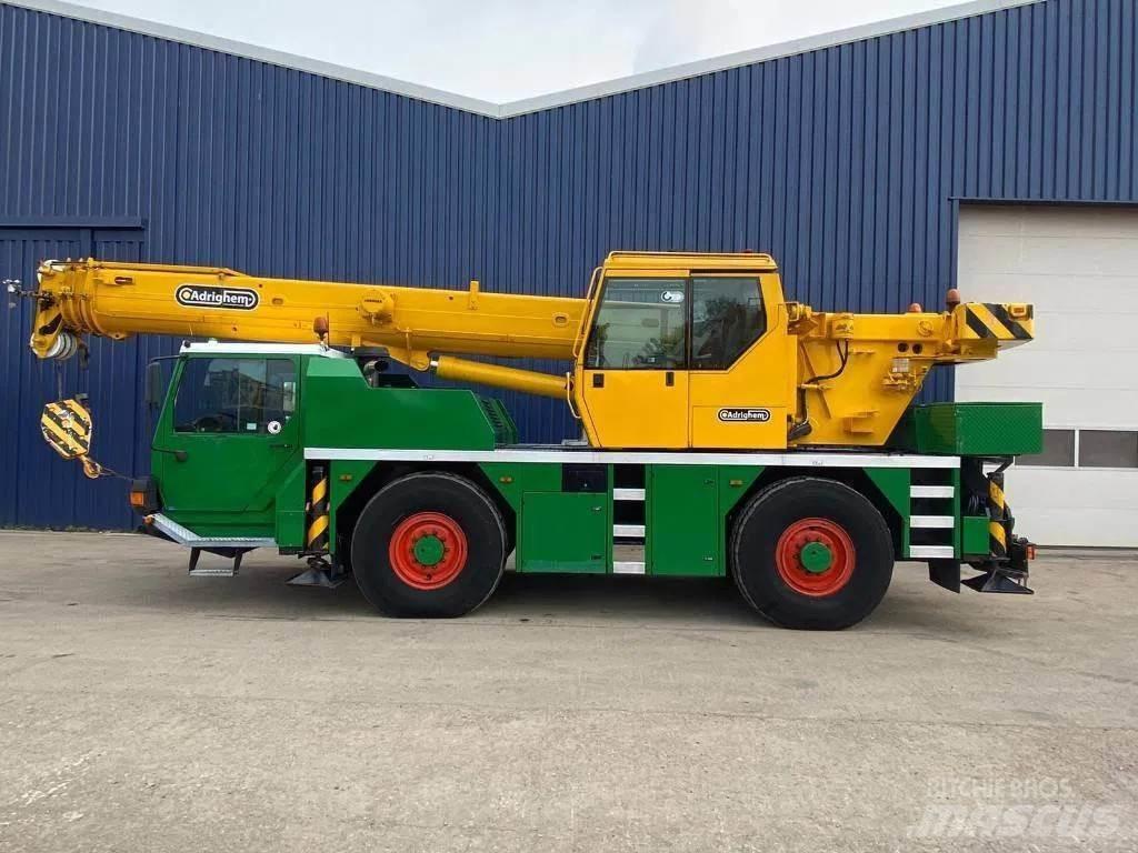 Liebherr LTM1030-2 全地面起重机︳移动式起重机