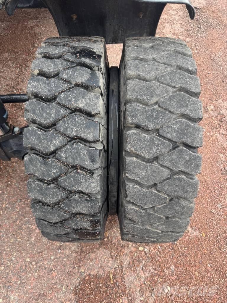Bobcat E 57 W 轮式挖掘机