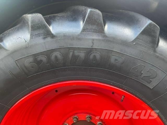 Fendt 724 Profi Plus 拖拉机/农用车