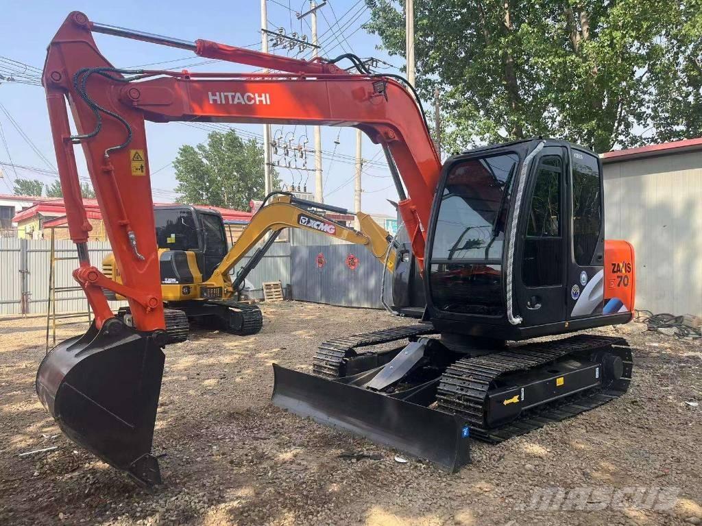 Hitachi ZX 70 小型挖掘机