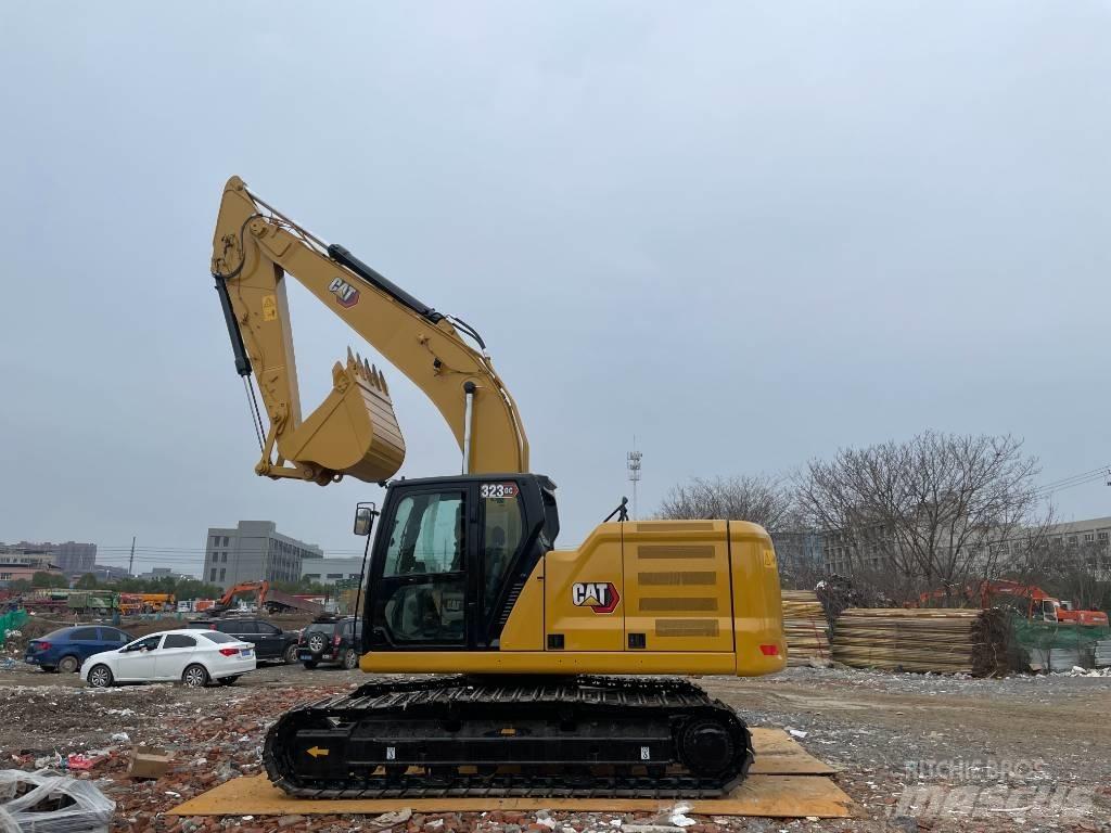 CAT 323GC 履带挖掘机