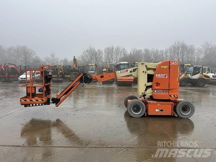 JLG E300AJP 其他升降机和高空作业平台