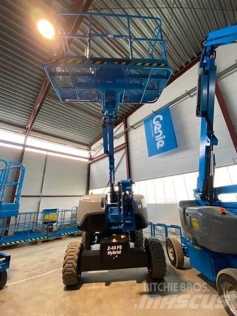 Genie Z45 FE 曲臂高空工作平台