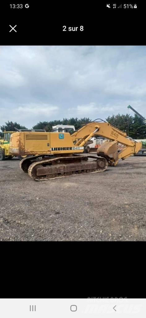 Liebherr R 942 履带挖掘机