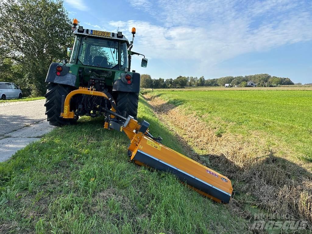 Ferri ZMTE 2000 PRO 牧场割草机和切顶器