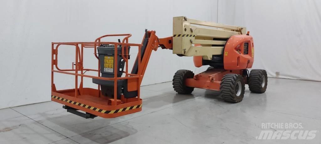 JLG 450 AJ 曲臂高空工作平台