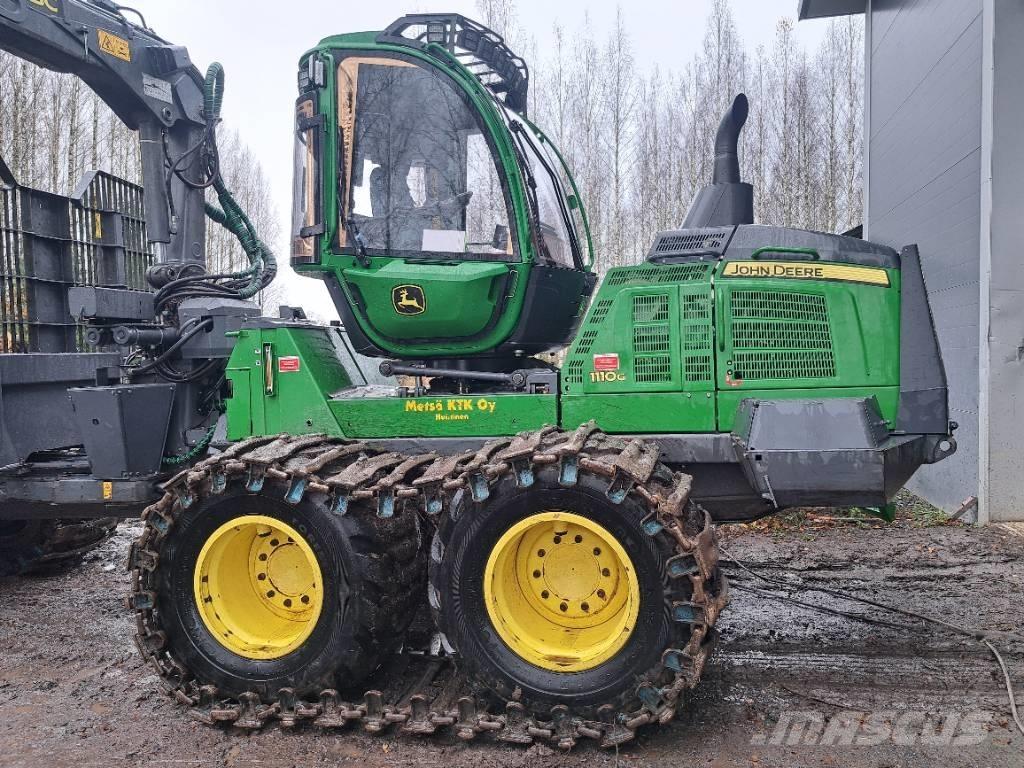 John Deere 1110 G 集运机