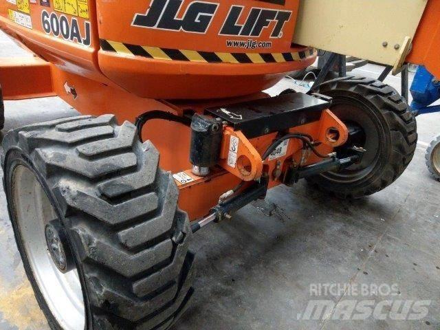 JLG 600AJ 曲臂高空工作平台