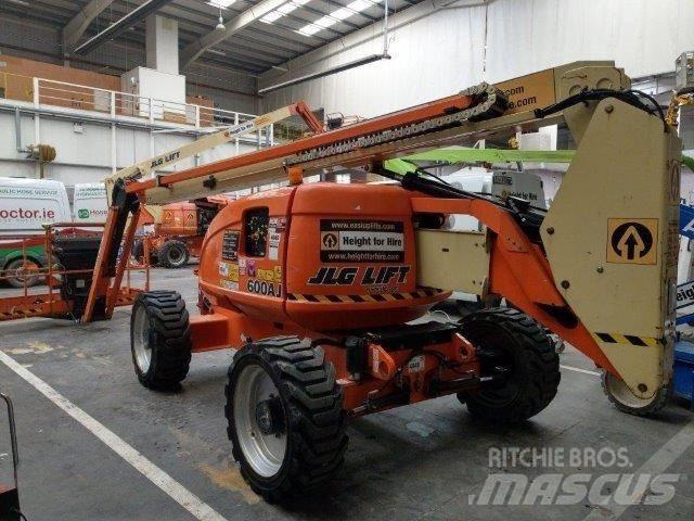 JLG 600AJ 曲臂高空工作平台