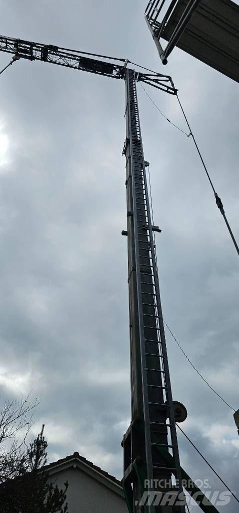 Terex Comedil CBR 32 塔式起重机