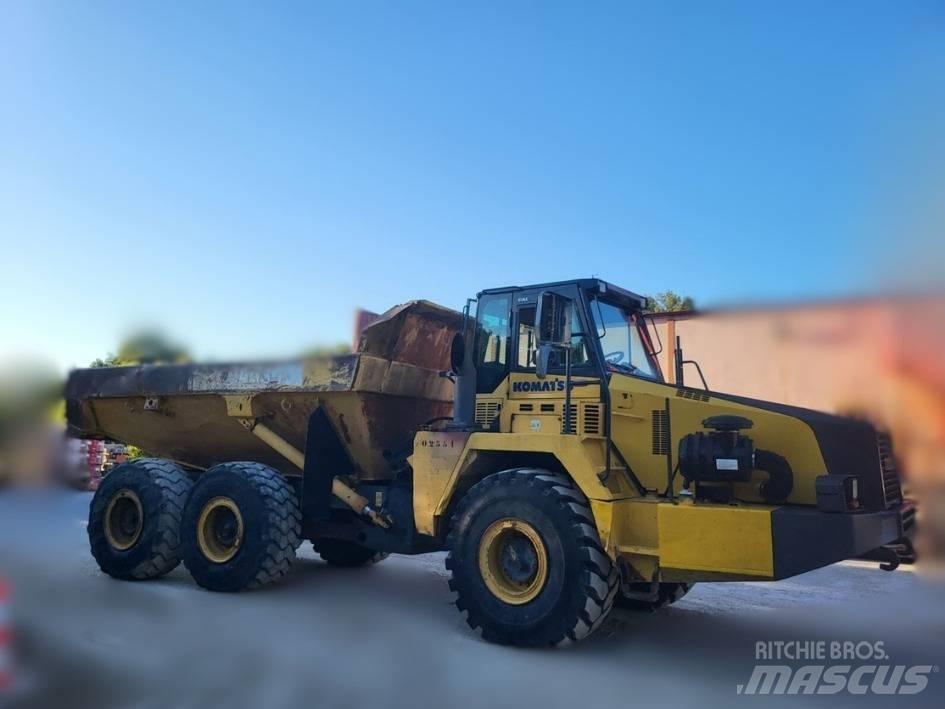 Komatsu HM 300 铰接式自卸车