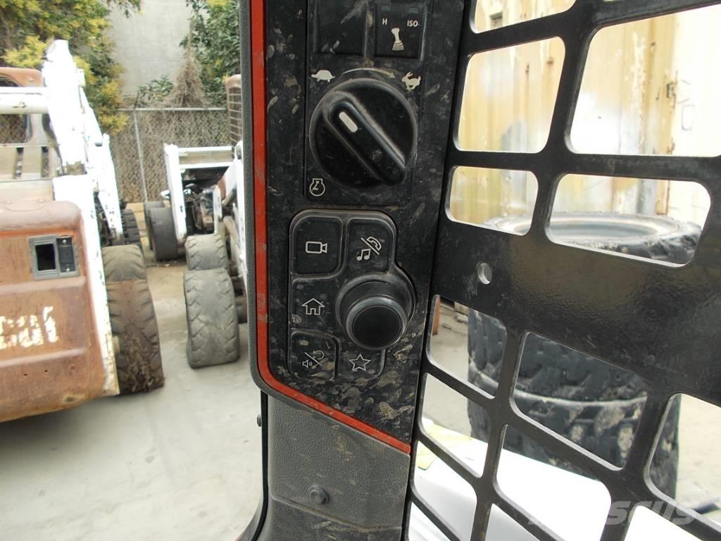 Bobcat T66 滑移装载机